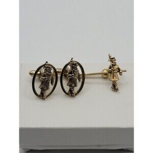 Beefeater Gold Tone Tie Holder and Matching Cuff Links Vintage Before 80's